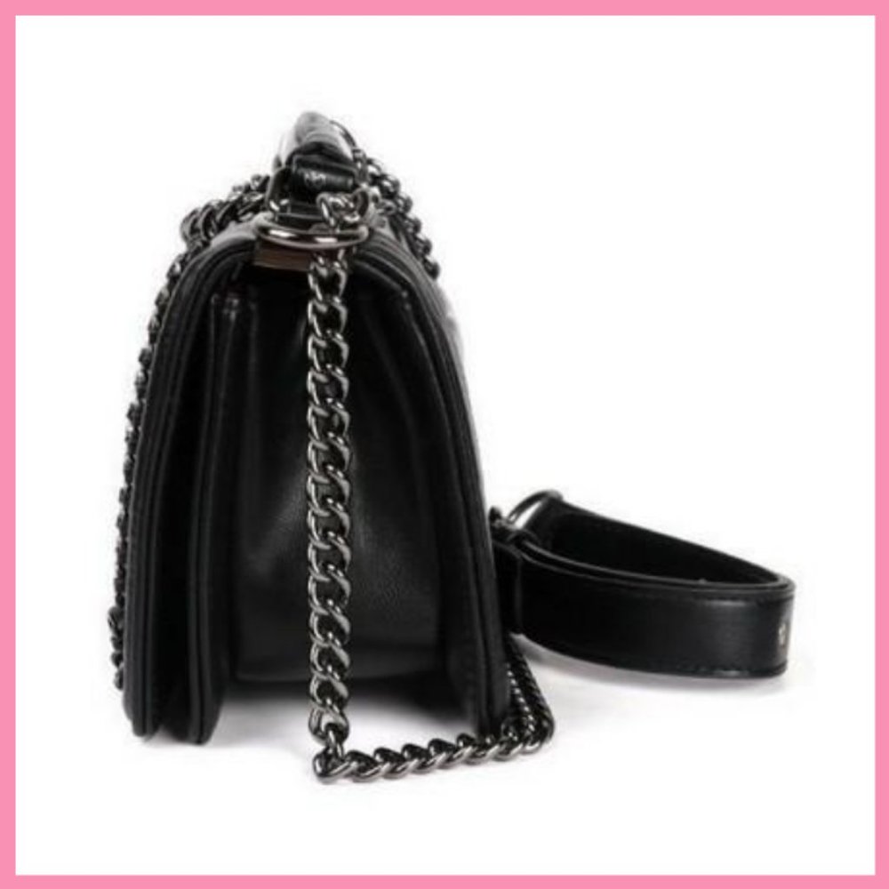 NWT Chain Embellished Boy Flap Handbag - Picture 4 of 5